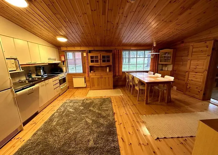 Saajopolku 4 アパート サーリセルカ